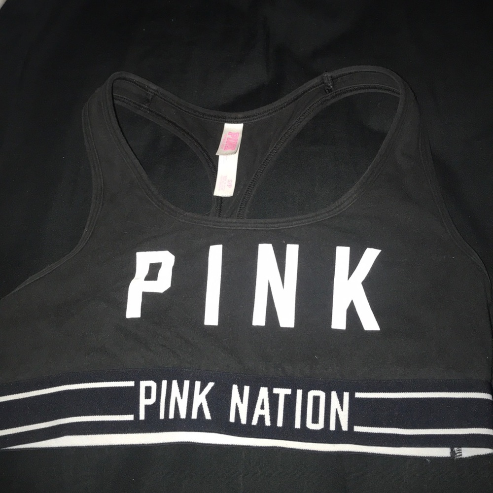 Sports bra 🖤